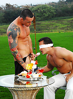 Kane O'Farrel and lAntton Harri fucking outdoors